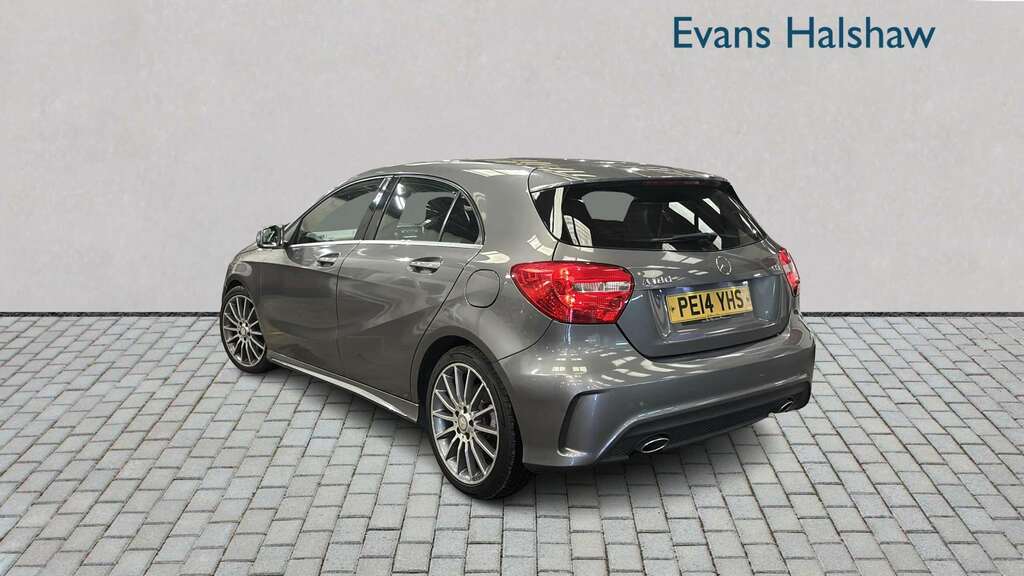 Mercedes-Benz A Class A220 Cdi Blueefficiency Amg Sport Grey #2