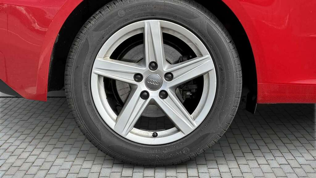 Audi A3 1.4 Tfsi Se 2017 Red #6