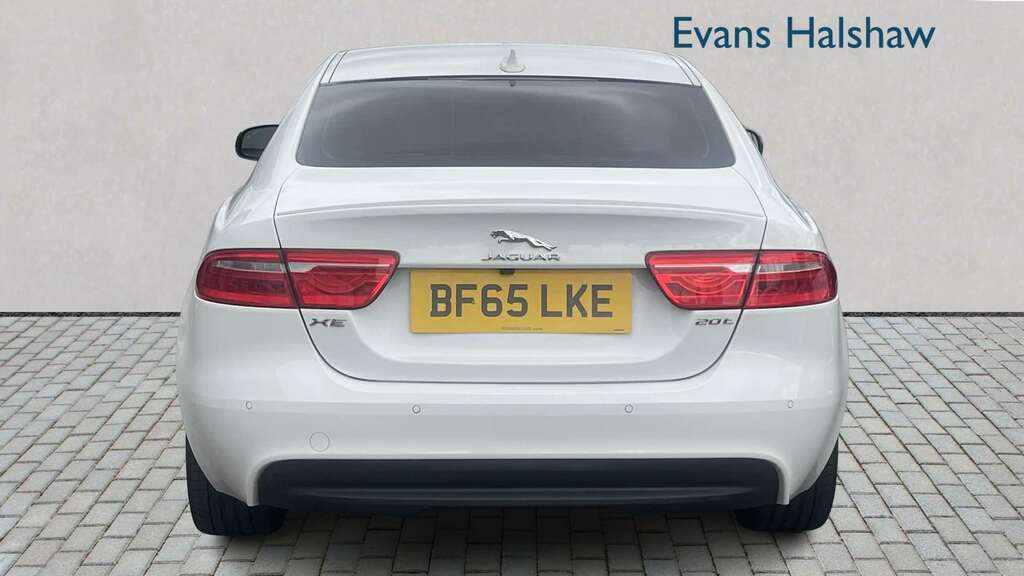 Jaguar XE 2.0 R-sport 2015 White #4