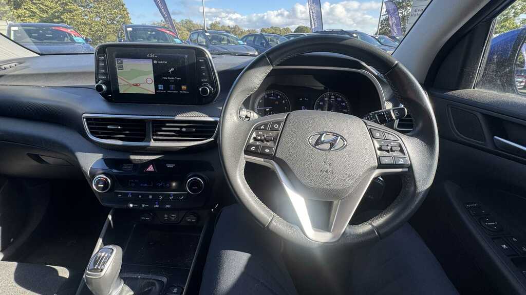 Hyundai Tucson 1.6L N Line White #9