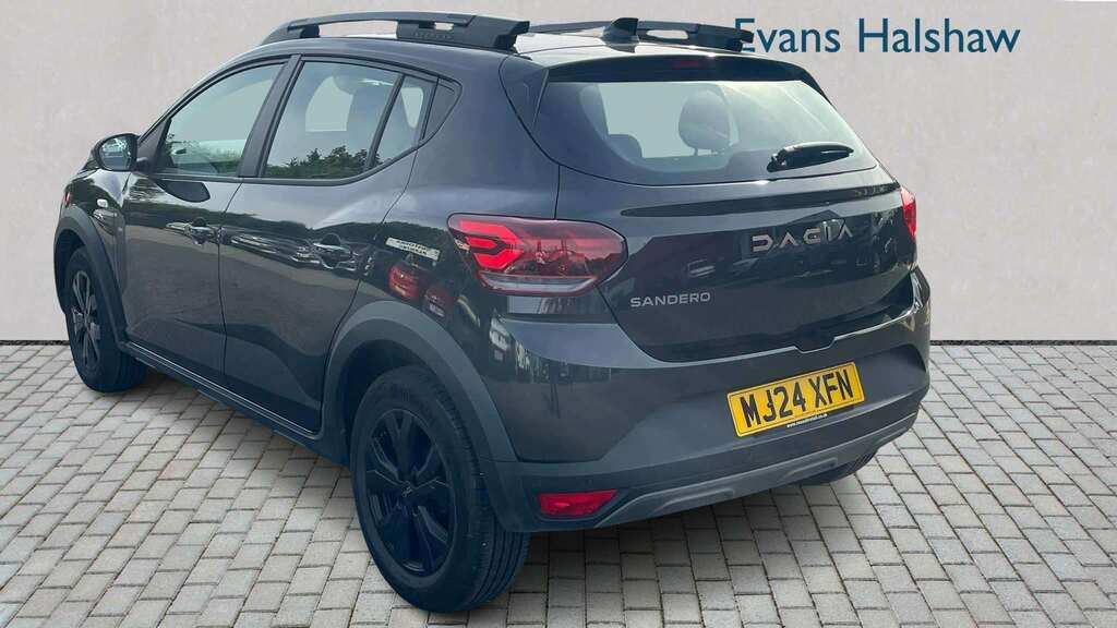 Dacia Sandero Stepway 1.0 Tce Extreme Cvt 2024 Black #6