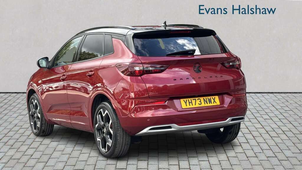 Vauxhall Grandland 1.2 Turbo Ultimate 2023 Red #2