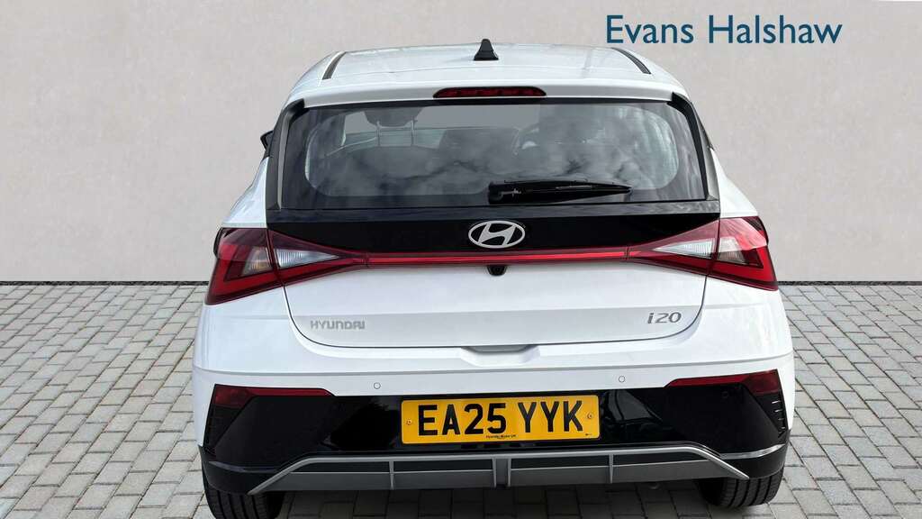 Hyundai I20 1.0T Gdi Advance Nav 2025 White #5