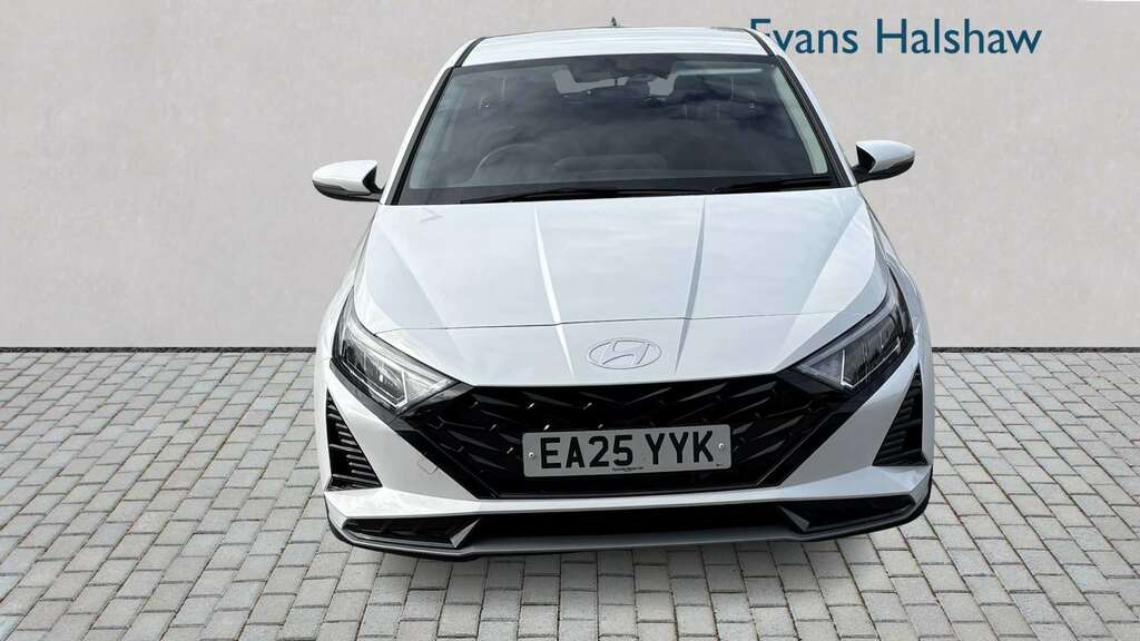 Hyundai I20 1.0T Gdi Advance Nav 2025 White #4