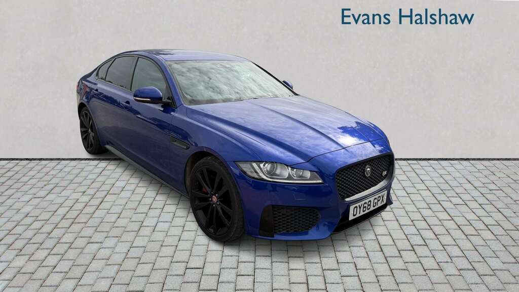 Jaguar XF 3.0D V6 S 2018 Blue