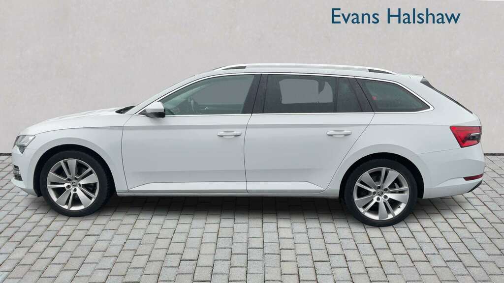 Skoda Superb 1.5 Tsi Se L Dsg 2021 White #3