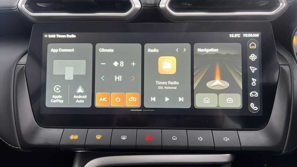 MG ZS 1.5 Hybrid Trophy 2025 Red #12