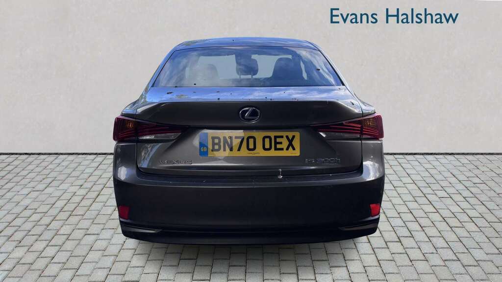 Lexus IS 300H F-sport Cvt Navigation 2020 Brown #4
