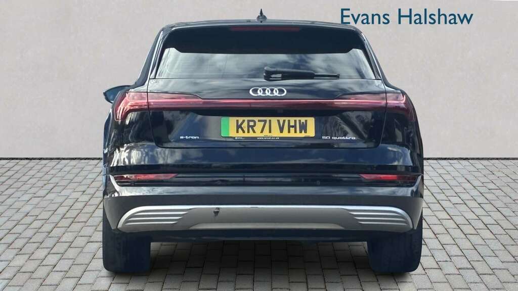 Audi E-tron 230Kw 50 Quattro 71Kwh Sport 2022 Black #6