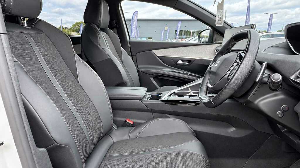 Peugeot 5008 1.2 Puretech Gt Eat8 2023  #3