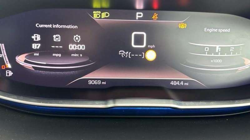 Peugeot 5008 1.5 Bluehdi Gt Eat8 2024 Blue #4