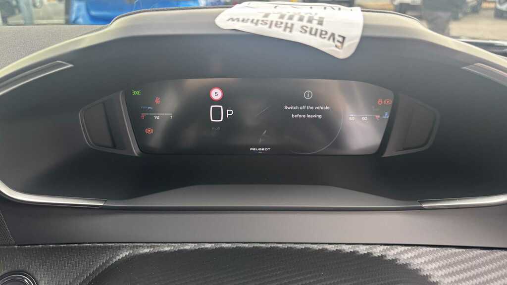 Peugeot 2008 1.2 Allure #11