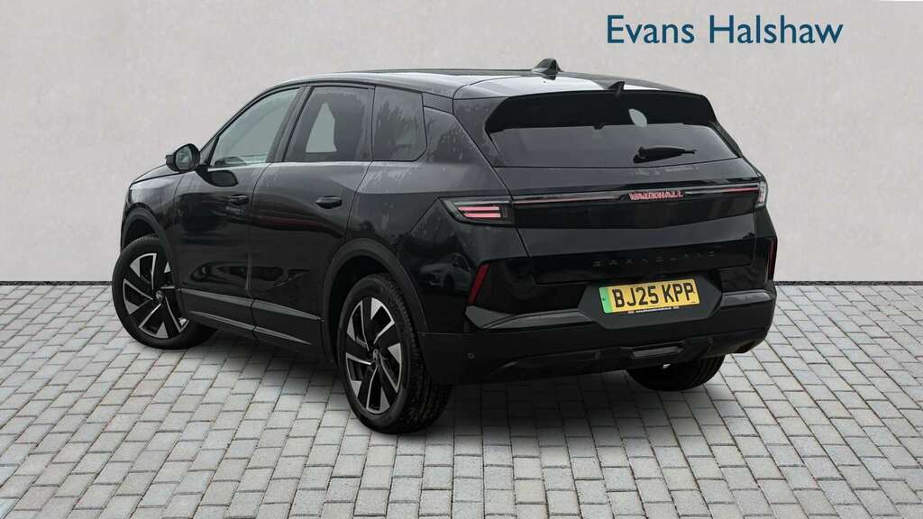Vauxhall Grandland 1.2 Hybrid 136 Ultimate E-dct6 Pan Roof 20 Black #2