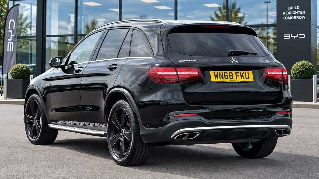 Mercedes-Benz GLC Class 43 4Matic Premium Plus 9G-tronic 2018 Black #2