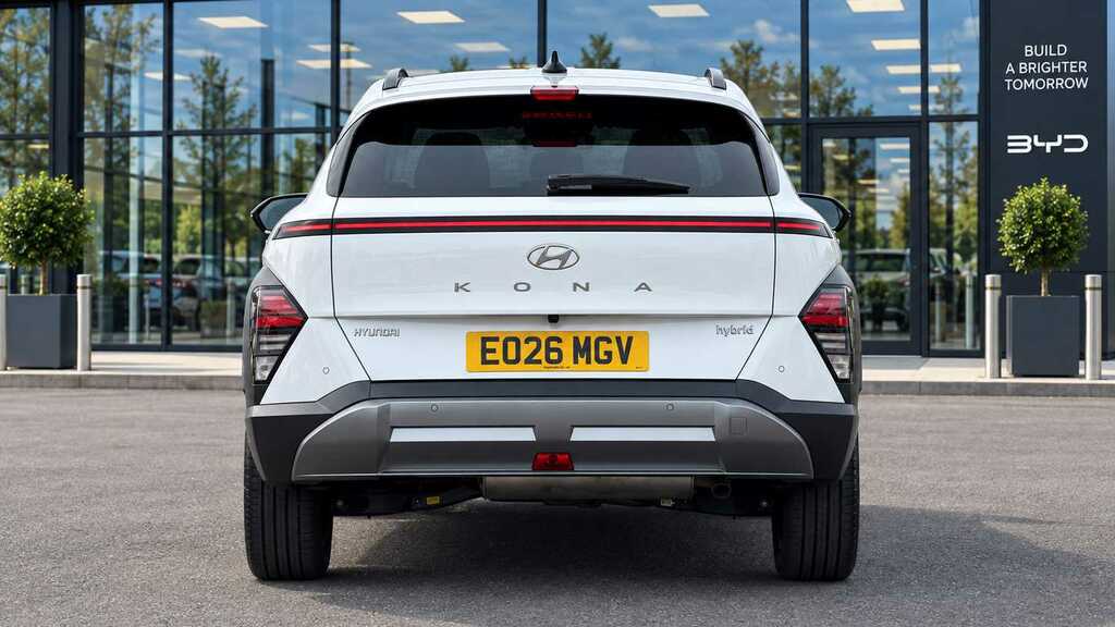 Hyundai Kona 1.6 Hybrid 138 Ultimate Dct 2026 White #5