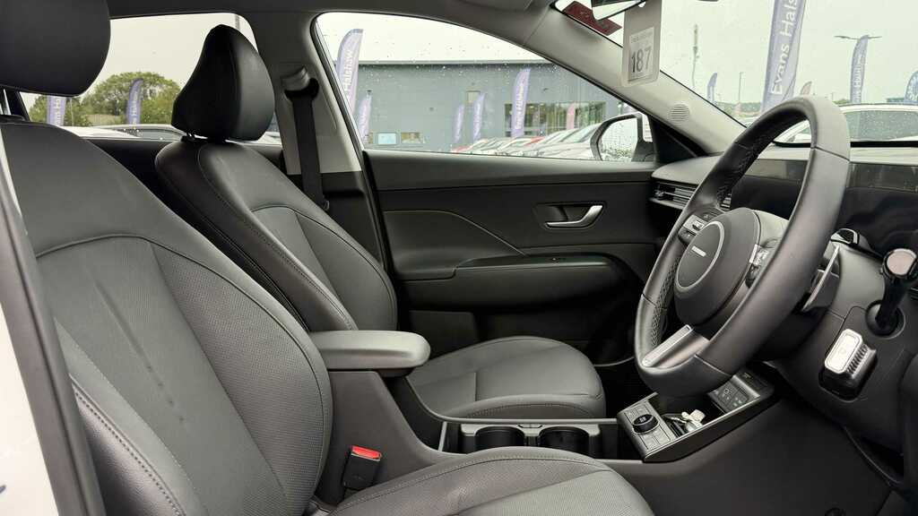 Hyundai Kona 1.6 Hybrid 138 Ultimate Dct 2026 White #3
