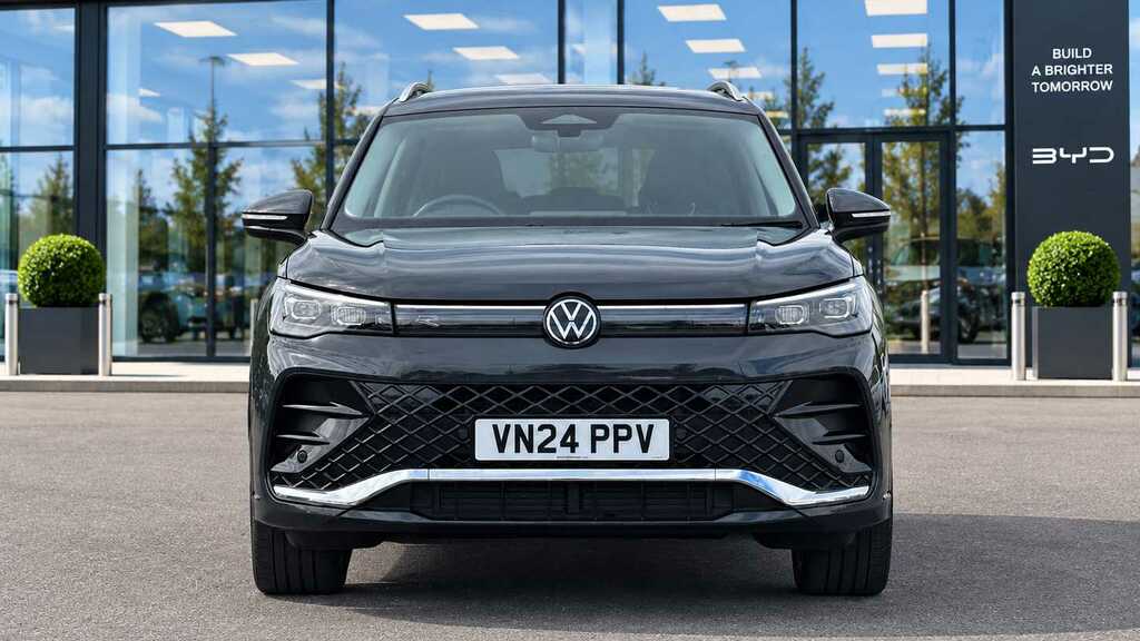 Volkswagen Tiguan 1.5 Etsi 150 R-line Dsg 2024 Grey #4