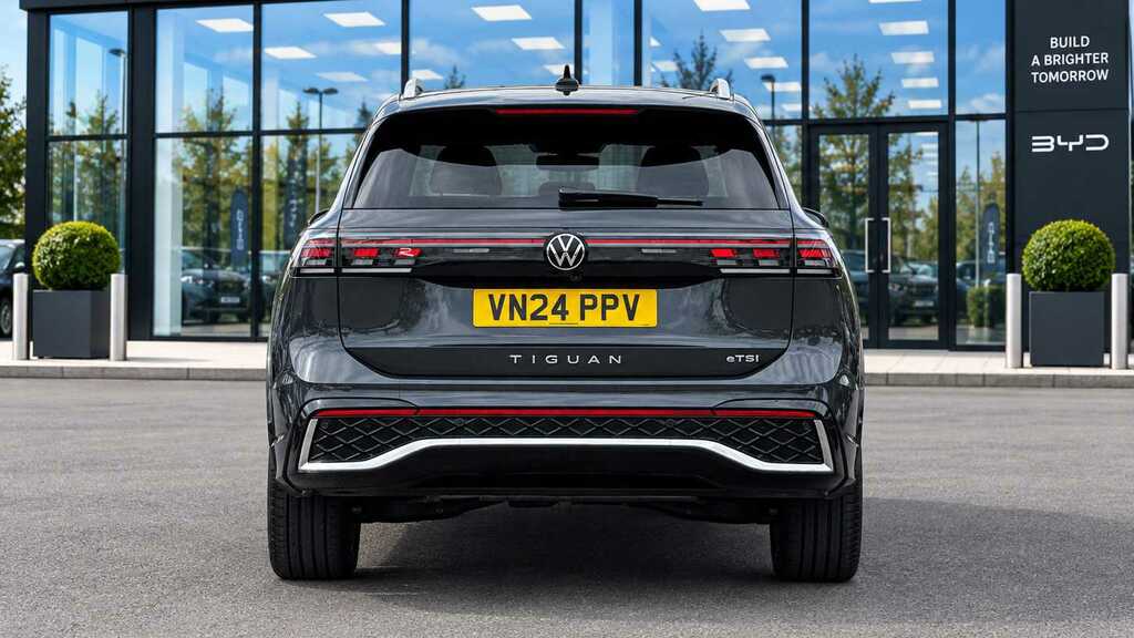 Volkswagen Tiguan 1.5 Etsi 150 R-line Dsg 2024 Grey #5