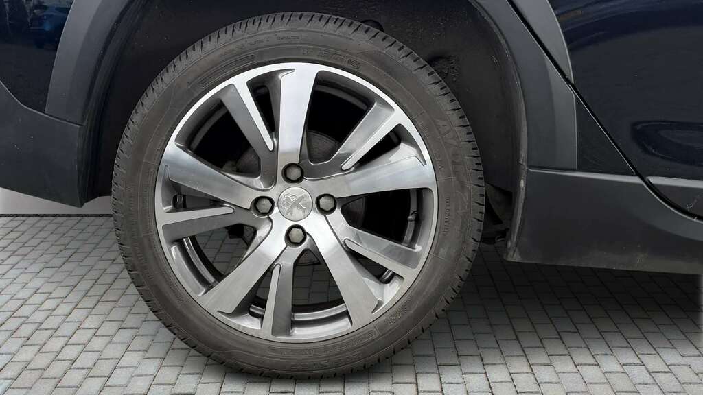 Peugeot 2008 1.2 Puretech 110 Allure Eat6 2017 Black #6