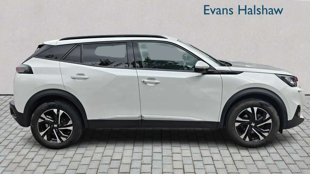Peugeot 2008 1.2 Puretech 130 Allure Premium Eat8 2021 White #5