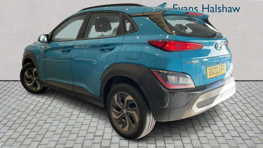 Hyundai Kona 1.6 Gdi Hybrid Se Connect Dct 2022 Blue #2