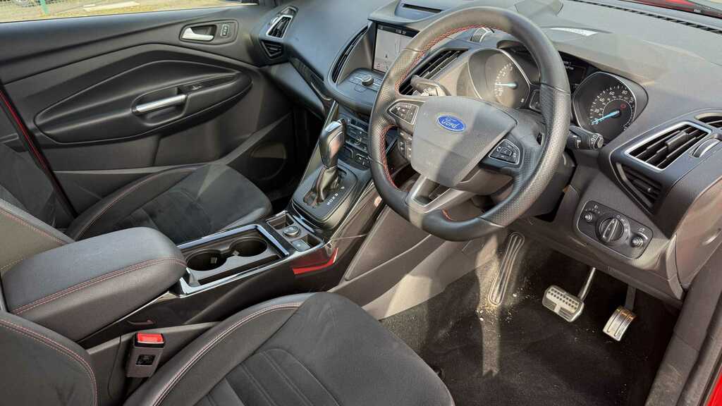 Ford Kuga 1.5 Ecoboost 176 Titanium X Edition Red #10