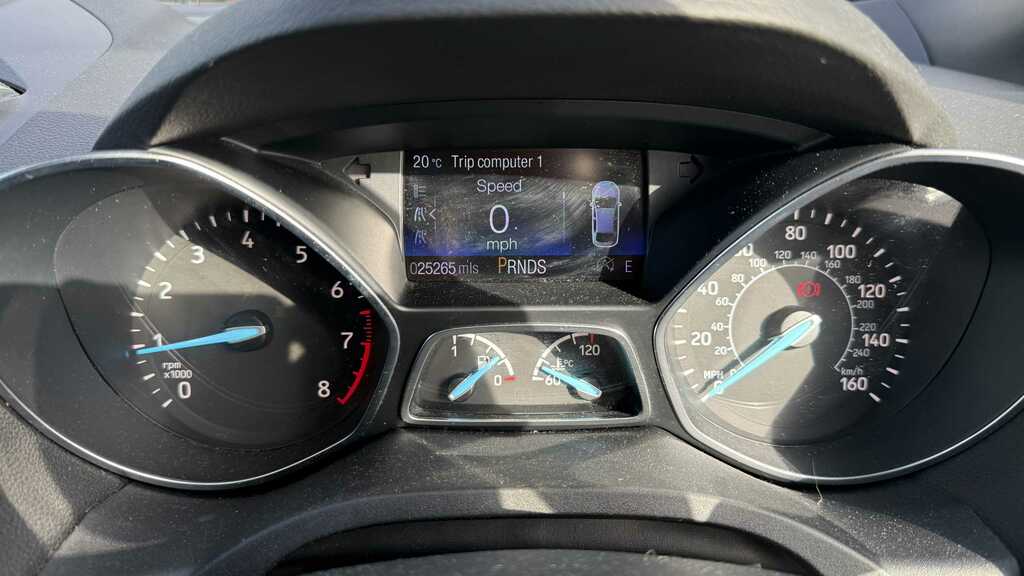 Ford Kuga 1.5 Ecoboost 176 Titanium X Edition Red #9