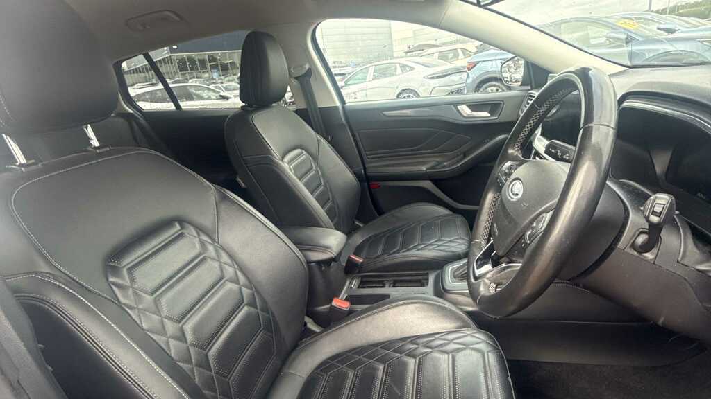 Ford Focus 1.0 Ecoboost Hybrid Mhev 155 St-line Vign Black #3