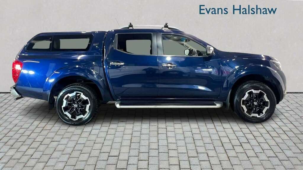 Nissan Navara Double Cab Pick Up Tekna 2.3Dci 190 Tt 4Wd 2021 Blue #2