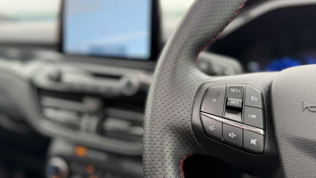 Ford Kuga 2.5 Fhev Black Package Edition Cvt Black #25