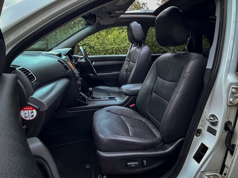 Kia Sorento  Brown #25