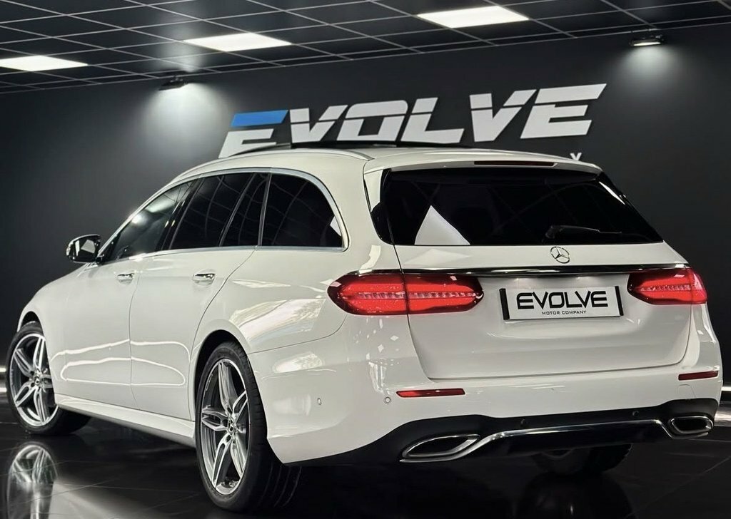 Mercedes-Benz E Class 2L Amg Line KM67LWN White #2