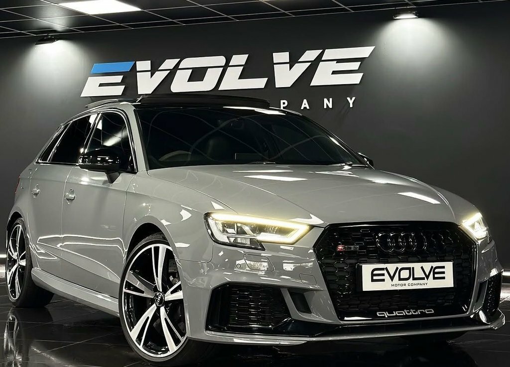 Audi RS3 2.5L Audi Sport Edition Grey