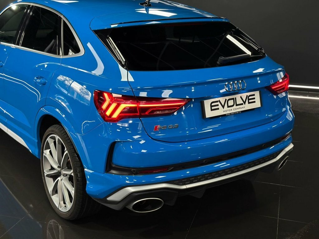 Audi RS Q3 Estate Black #13