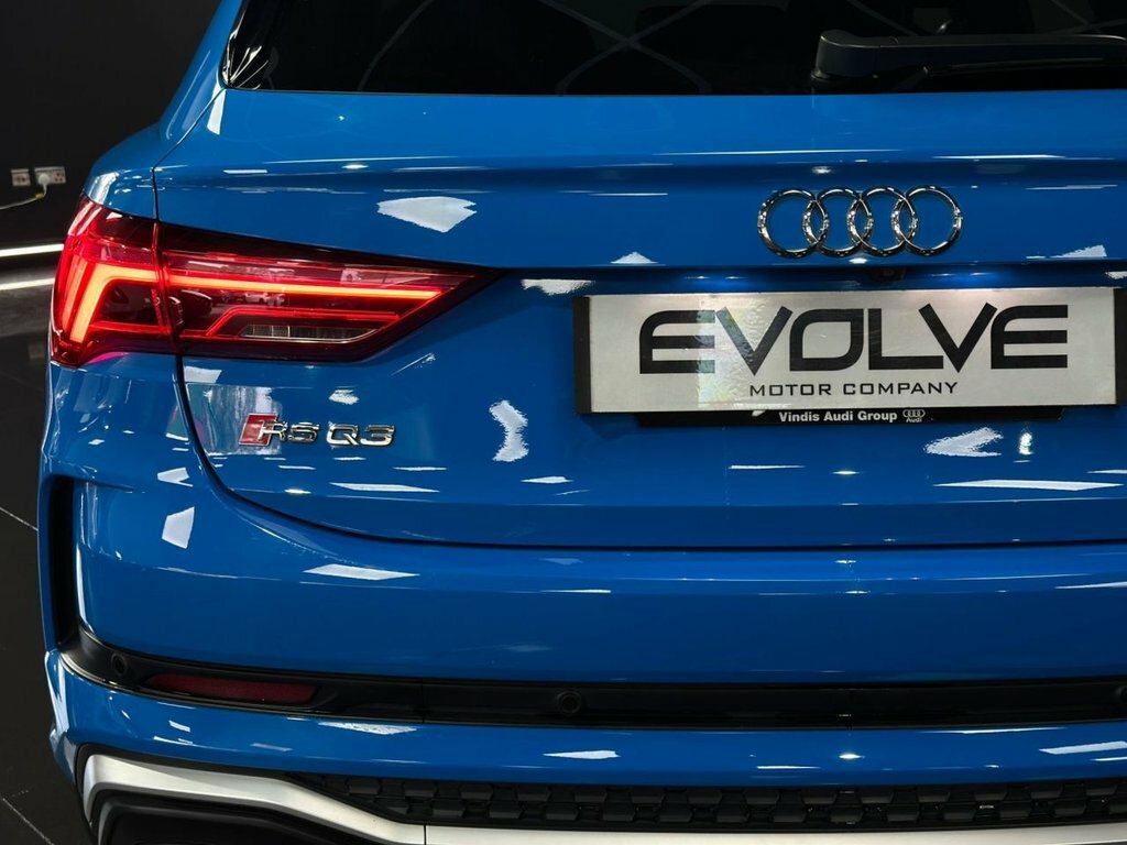 Audi RS Q3 Estate Black #9