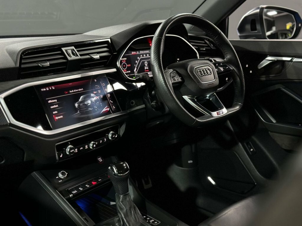 Audi RS Q3 Estate Black #18