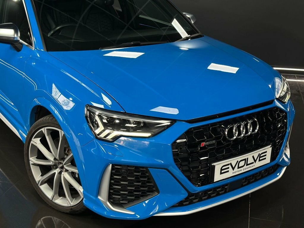 Audi RS Q3 Estate Black #12