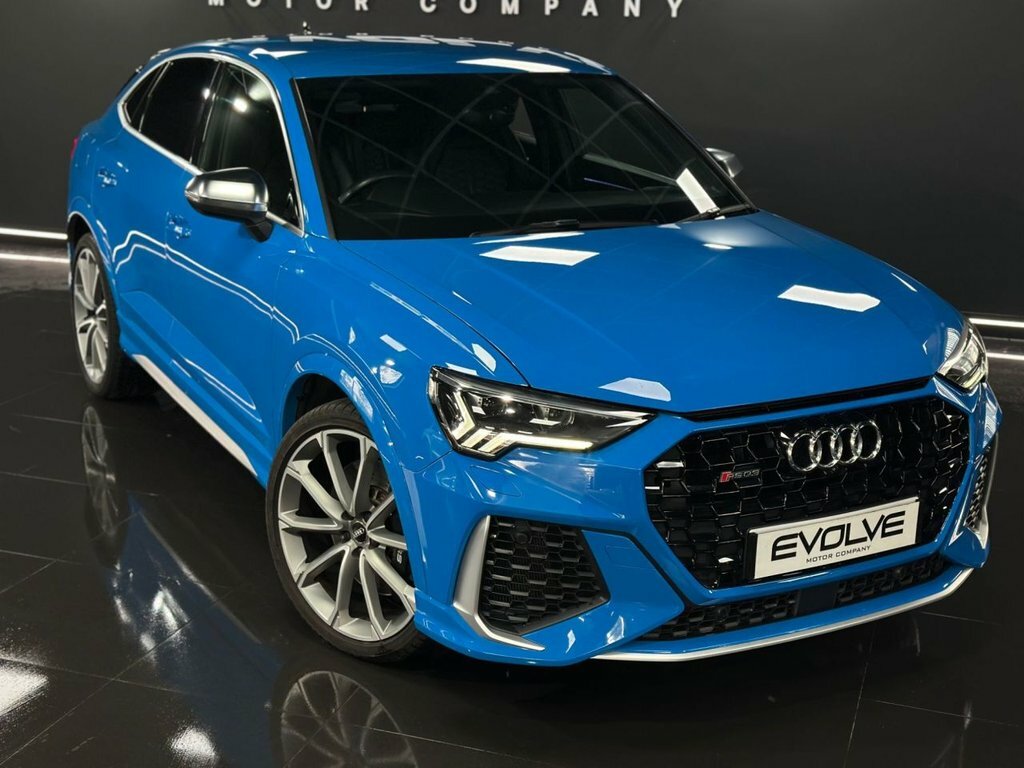 Audi RS Q3 Estate Black #10