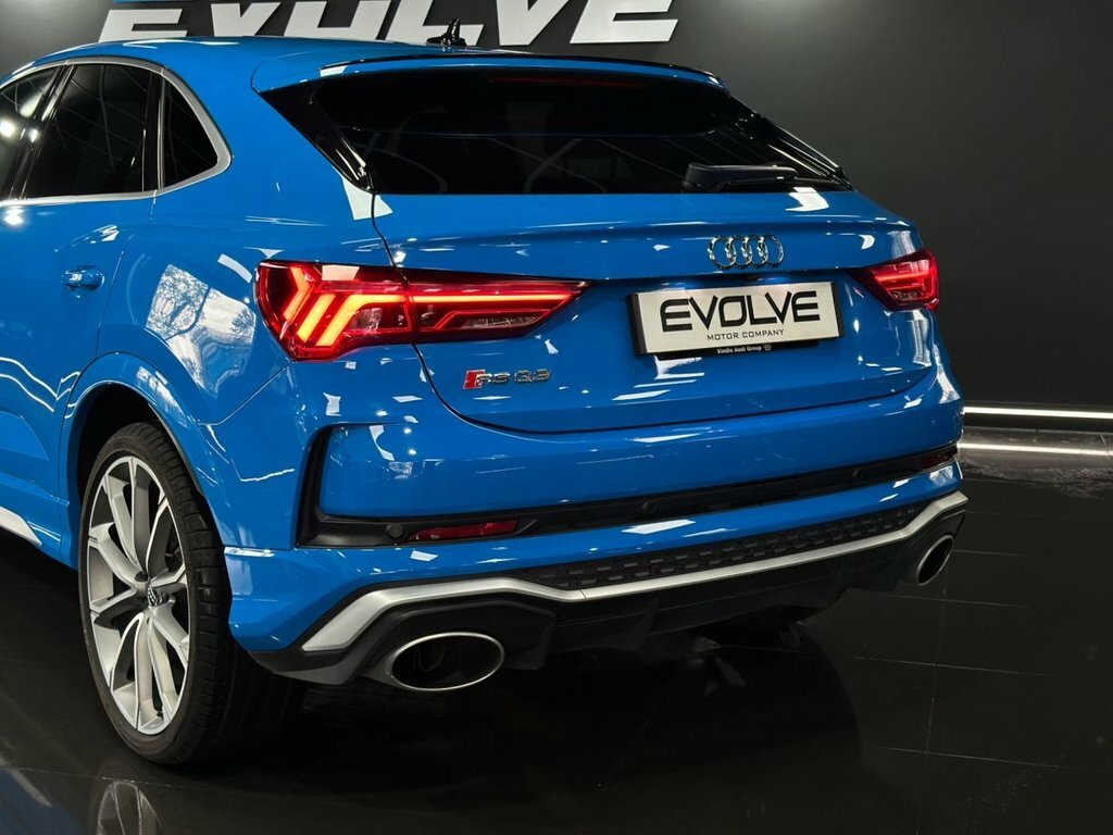 Audi RS Q3 Estate Black #30