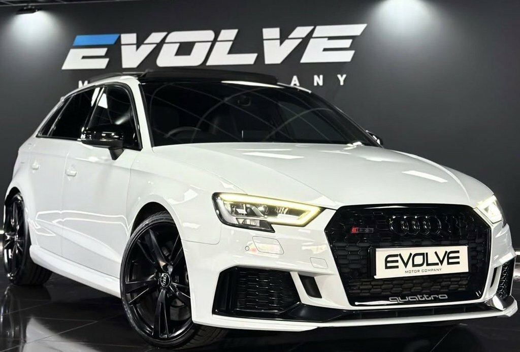 Audi RS3 2.5L Audi Sport Edition White