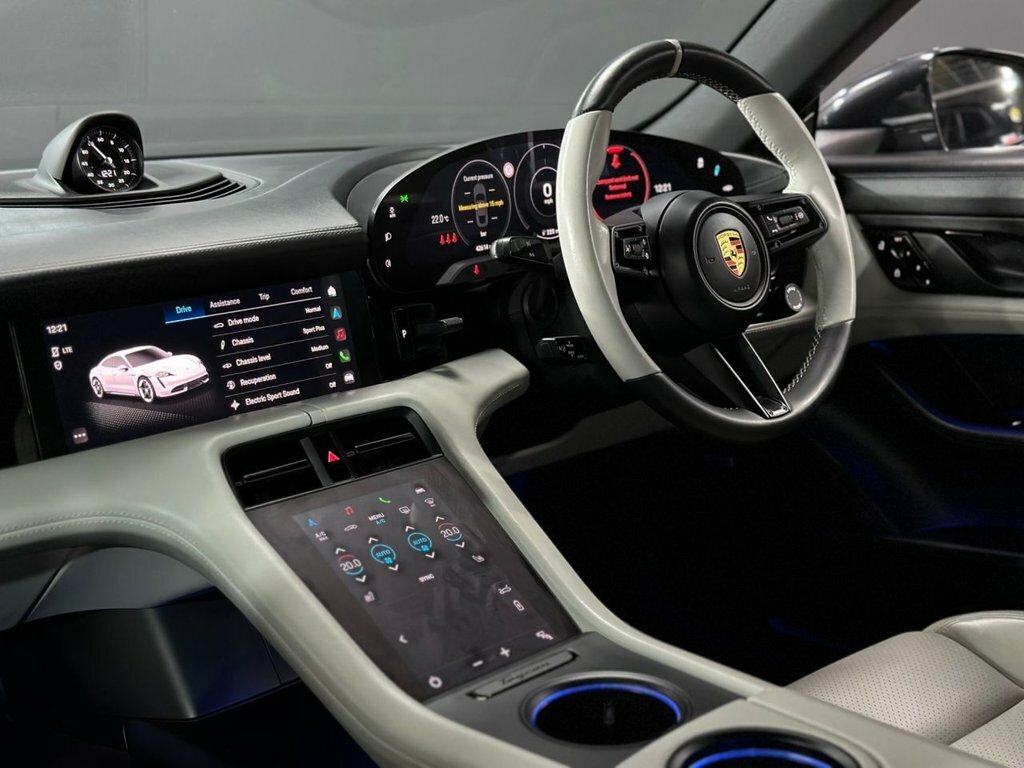 Porsche Taycan 4S Grey #19