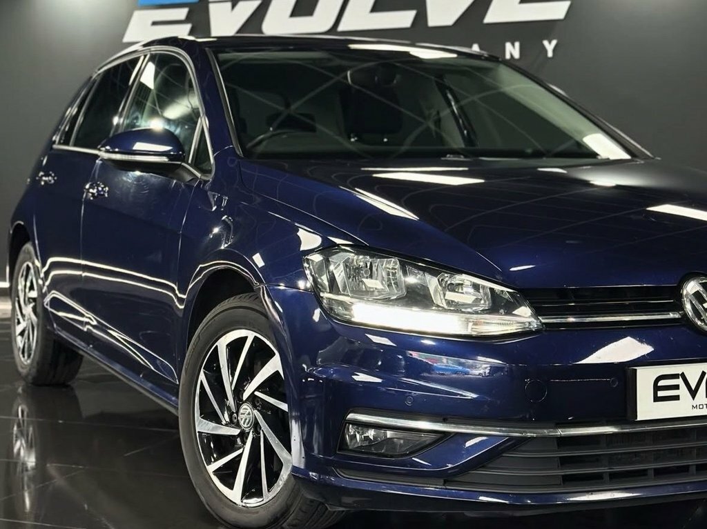Volkswagen Golf Match Black #8