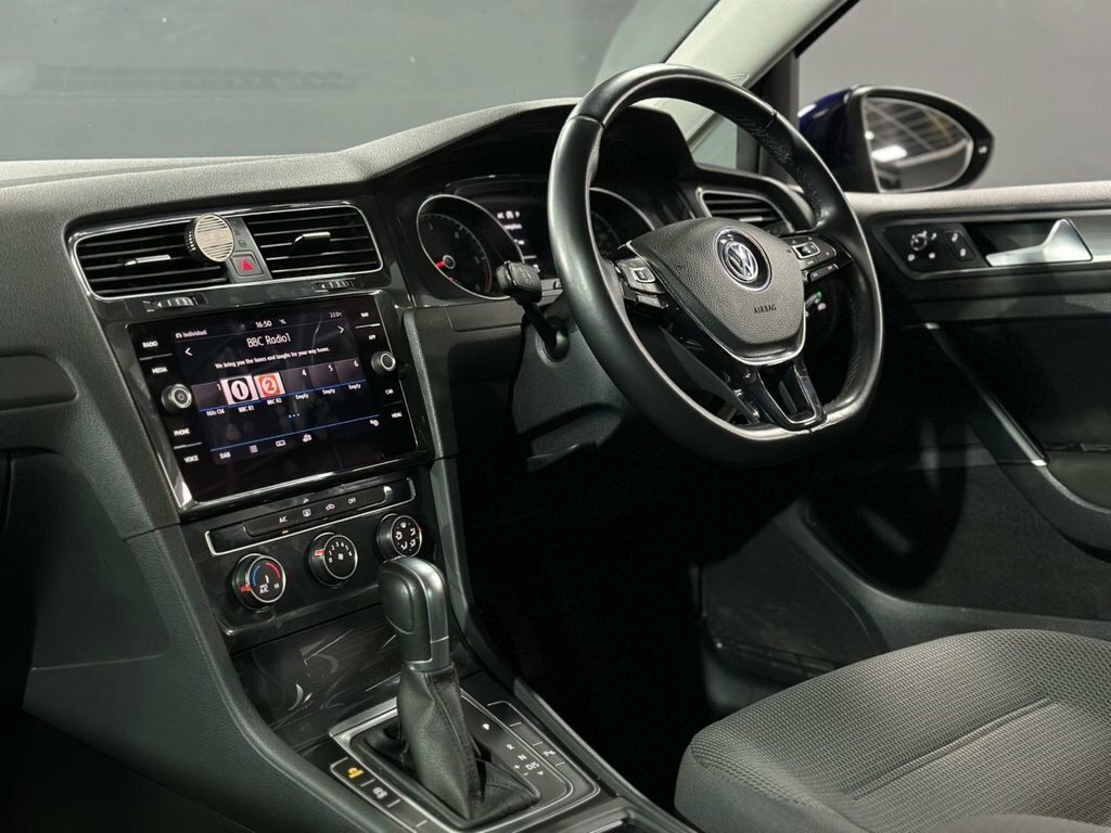 Volkswagen Golf Match Black #18
