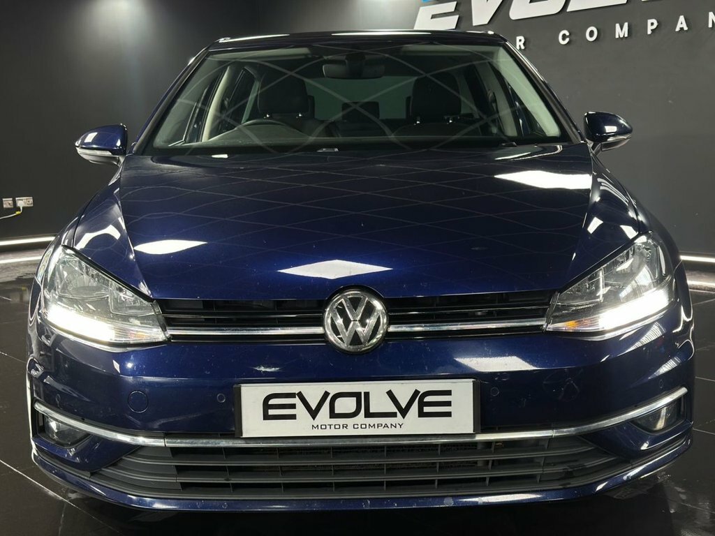 Volkswagen Golf 1.6L Match Blue #4
