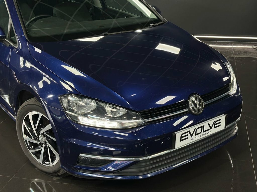 Volkswagen Golf Match Black #12