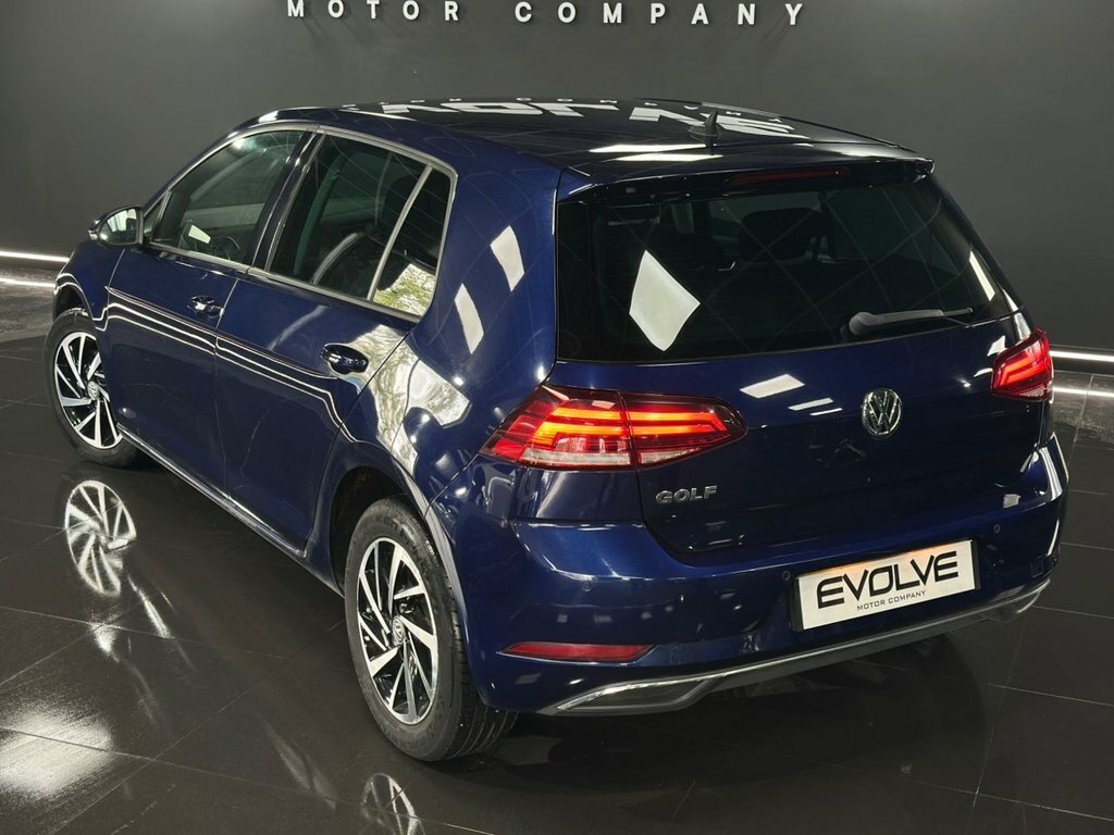 Volkswagen Golf Match Black #11