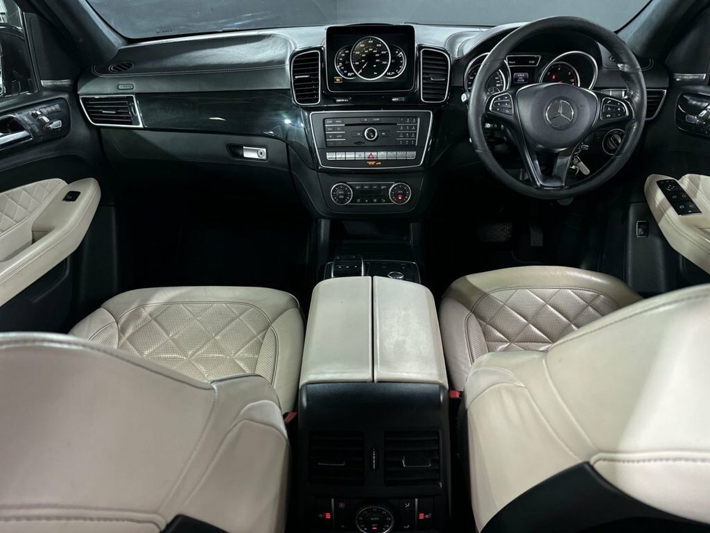 Mercedes-Benz GLE Class 3L Designo Line Black #3