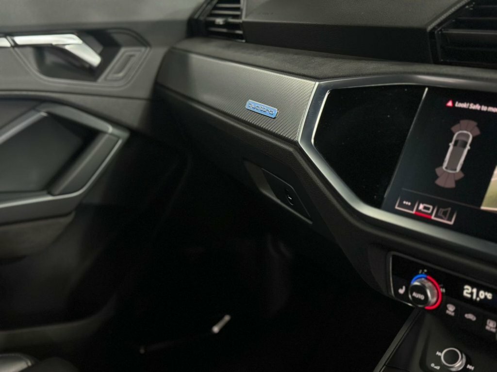 Audi RS Q3 Tfsi Audi Sport Edition Black #24