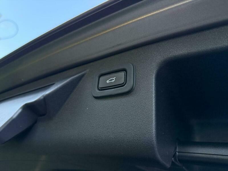 Land Rover Discovery Sport Discovery Sport Se D Grey #36