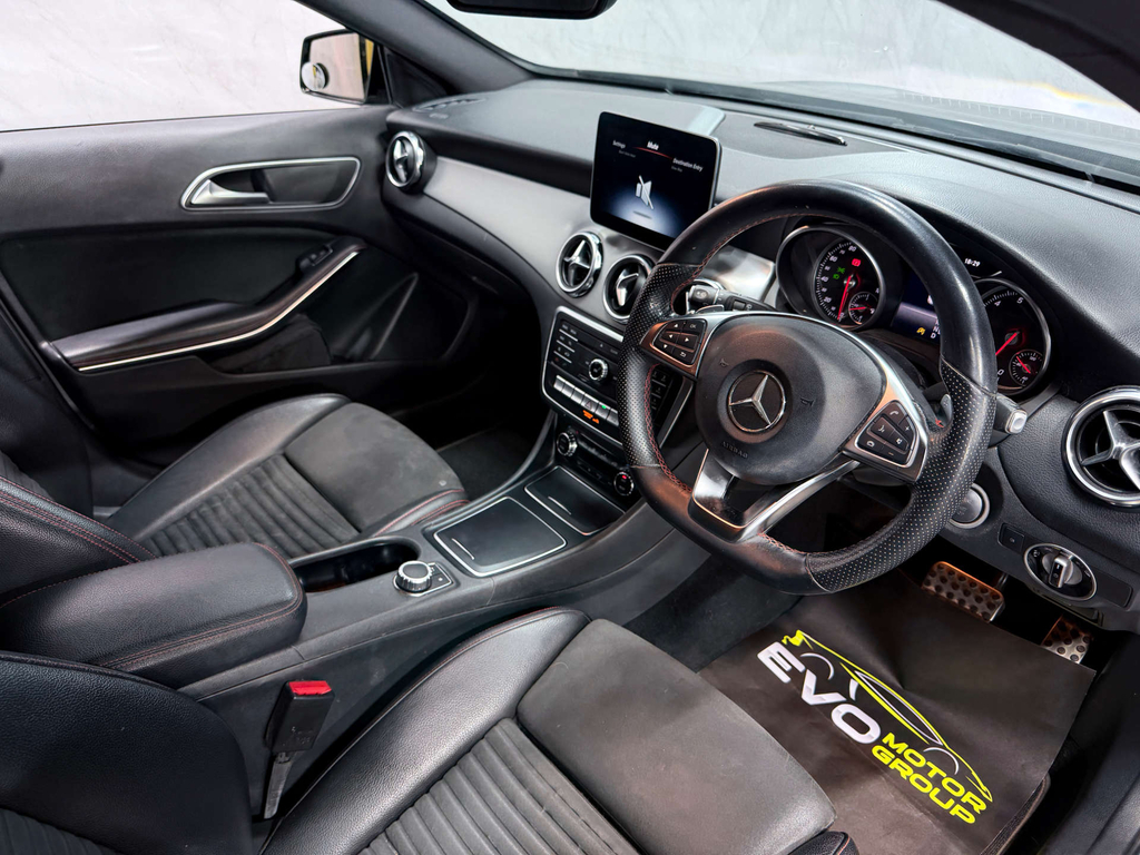 Mercedes-Benz GLA Class Amg Line Edition DX19HNE #3